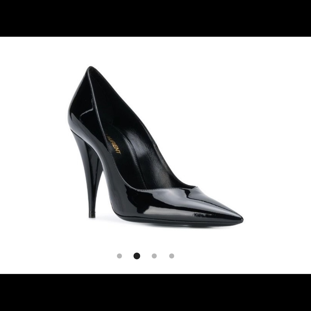 Yves Saint Laurent Patent leather pumps / heels